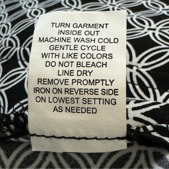 Notations 3X Shirt Top Black Geometric Button Up Tab Long Sleeve V Neck Stretch - Picture 8 of 8